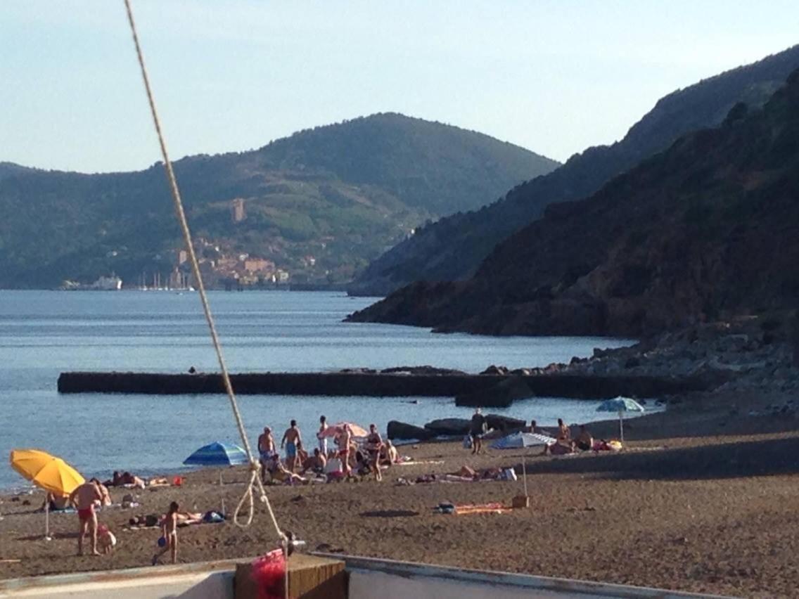 Appartamenti Estivi Anna E Pino Rio Marina Buitenkant foto